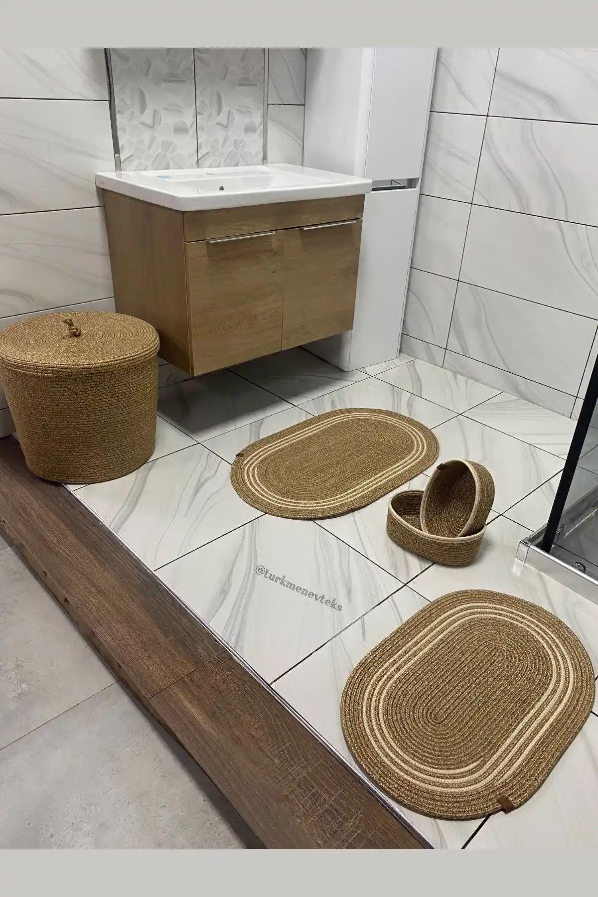 Modern Banyo Setleri: Fonksiyonellik ve Estetiği Bir Arada Sunan Çözümler