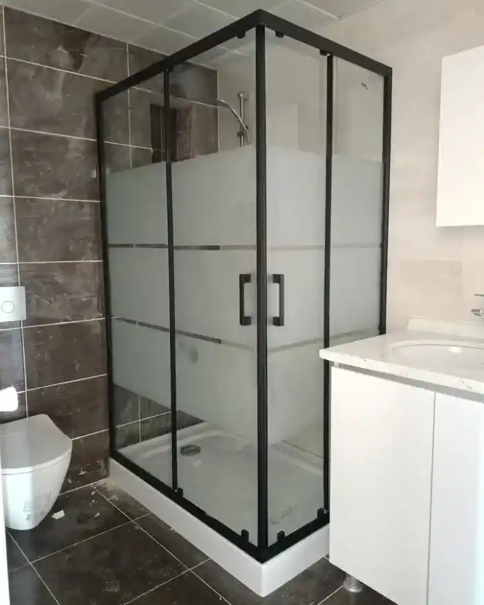 Modern Banyo Tasarımında Duşakabin Seçenekleri ve Estetik Çözümler