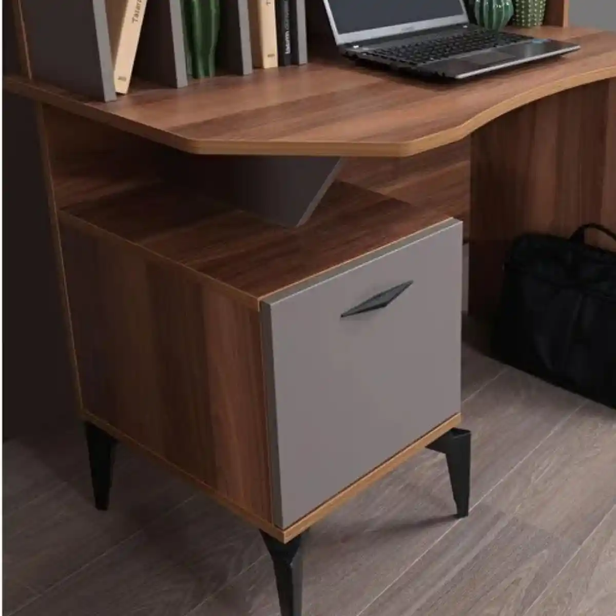 Modern Çalışma Masaları: İşlevsellik ve Estetiğin Mükemmel Buluşması