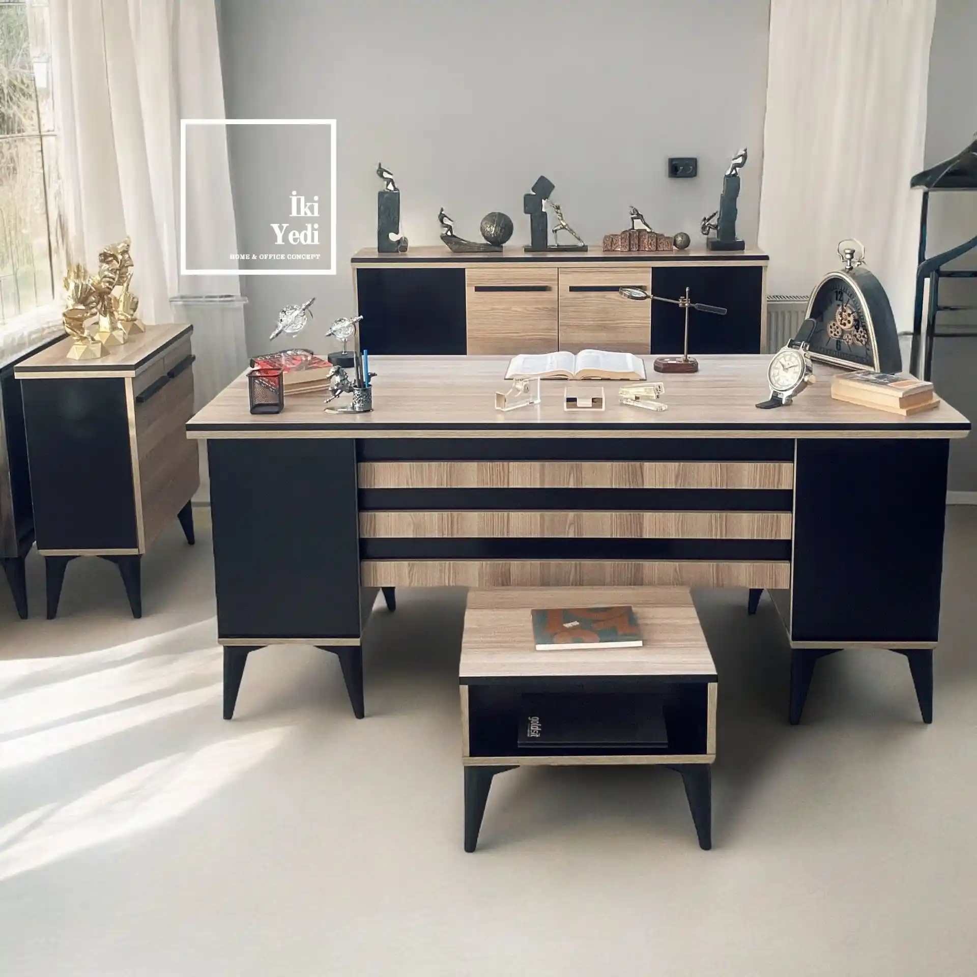 Modern Çalışma Masası Setleri: Tasarım ve Fonksiyonellikte Güncel Trendler ve Malzeme Seçenekleri