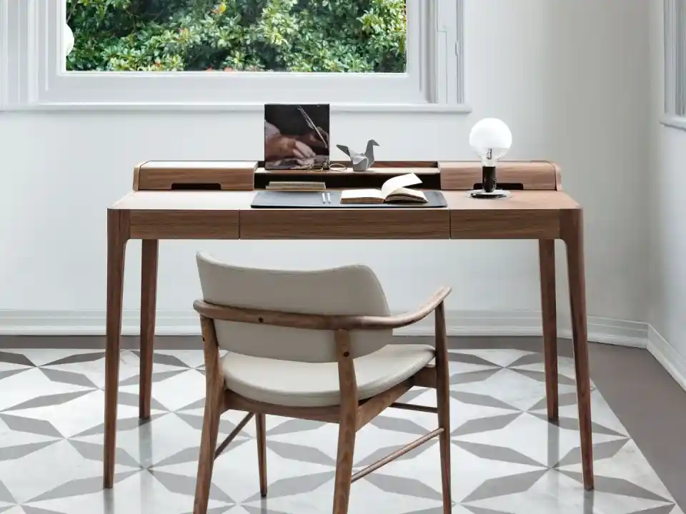 Modern çalışma masası tasarımlarıyla fonksiyonellik ve estetiğin uyumu