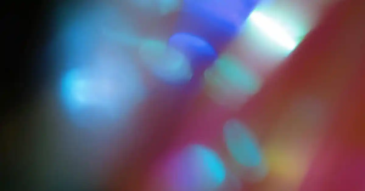 Modern Çok Fonksiyonlu Dikdörtgen Raf Ünitesi ile Ev ve Ofislerde Düzen Sağlama