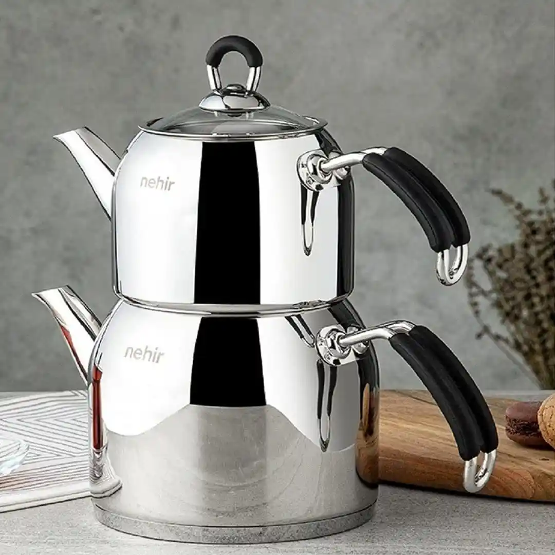 Modern Dayanıklı Mutfak Çaydanlıkları: Estetik ve Uzun Ömürlü Tasarımlar