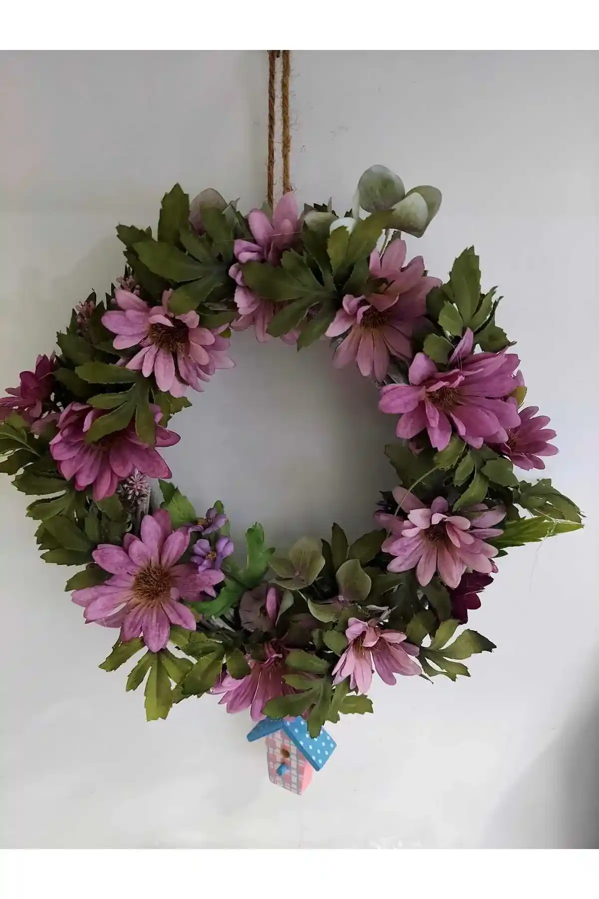 Modern Dekorasyonda Kapı Önü Saksıları ve Aksesuarların Güncel Kullanımı