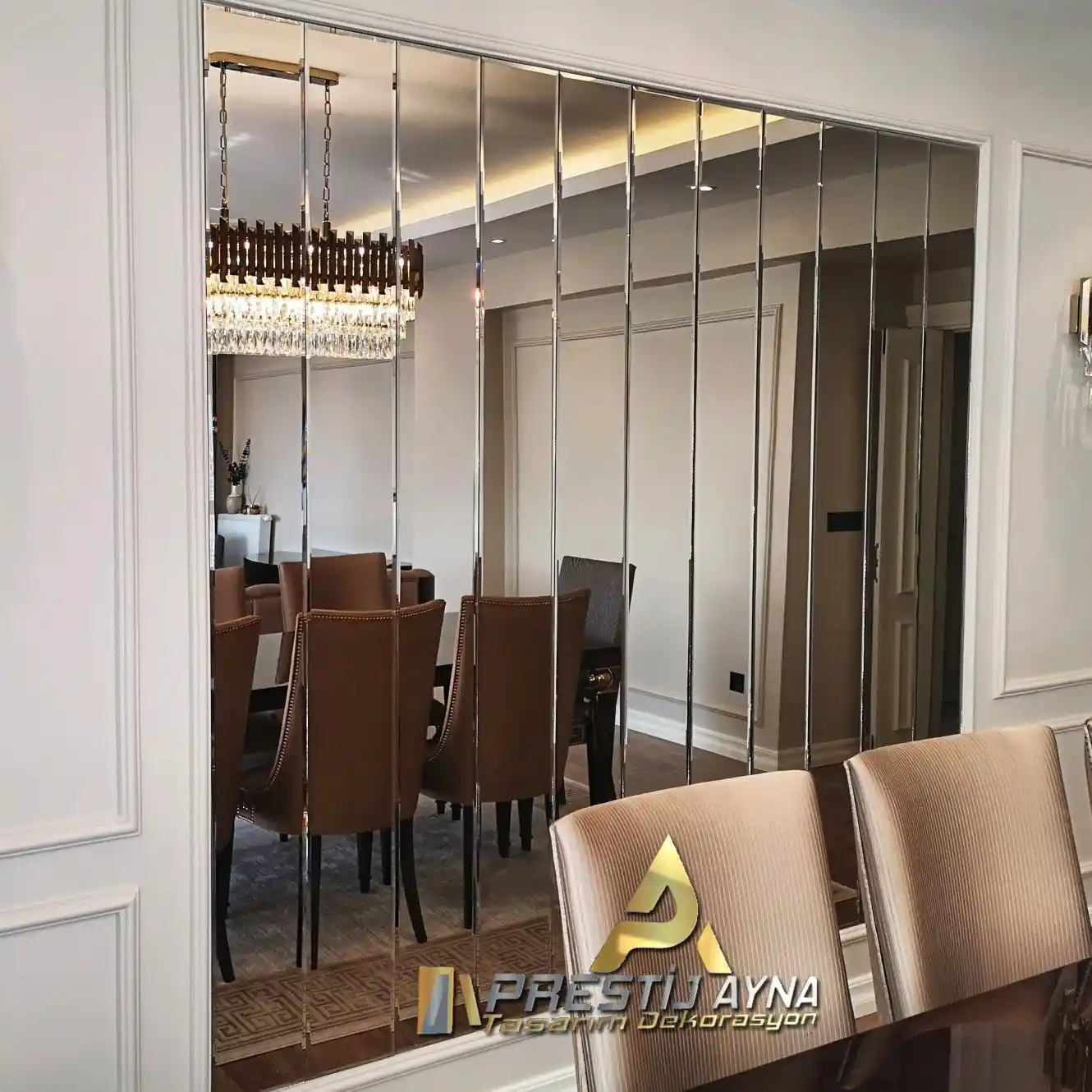 Modern İç Mekan Dekorasyonunda Aynaların Estetik ve Fonksiyonel Kullanımı