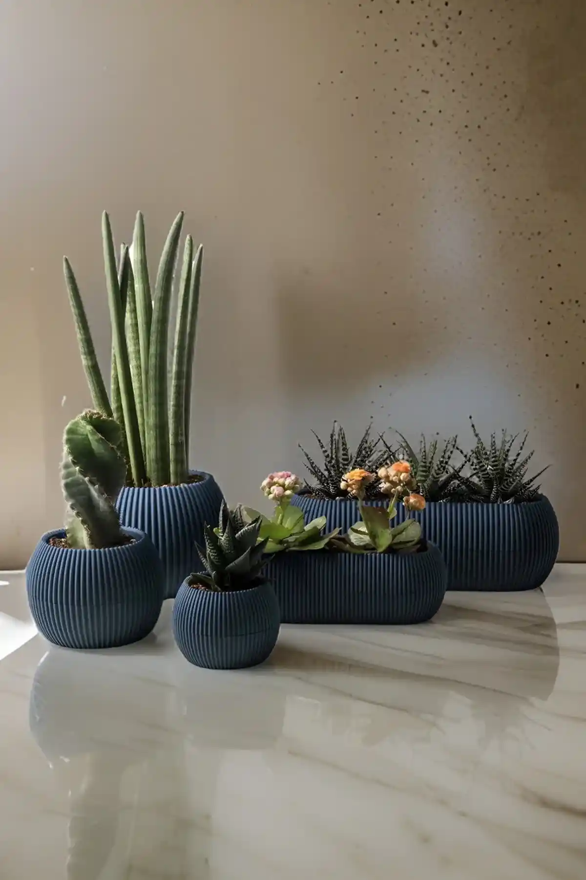 Modern Saksı Setleri ile Ev Dekorasyonunda Yenilik ve Estetik Çözümler