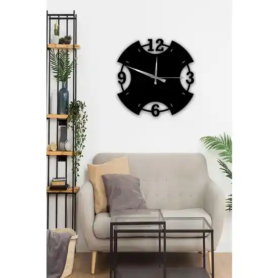 Modern Siyah Ahşap Saatler: Estetik ve Fonksiyonelliği Bir Arada Sunan Tasarımlar