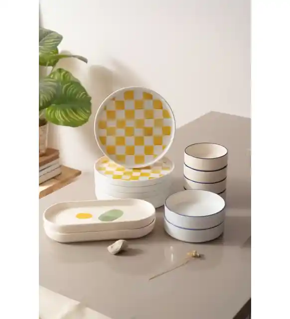 Modern Tasarım Kahvaltı Takımları: Estetik ve Fonksiyonellik Sunan En Güncel Seçenekler