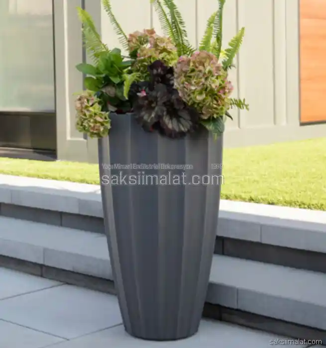 Modern Tasarım Uzun Saksı Seçenekleri ve Dekorasyon İpuçları