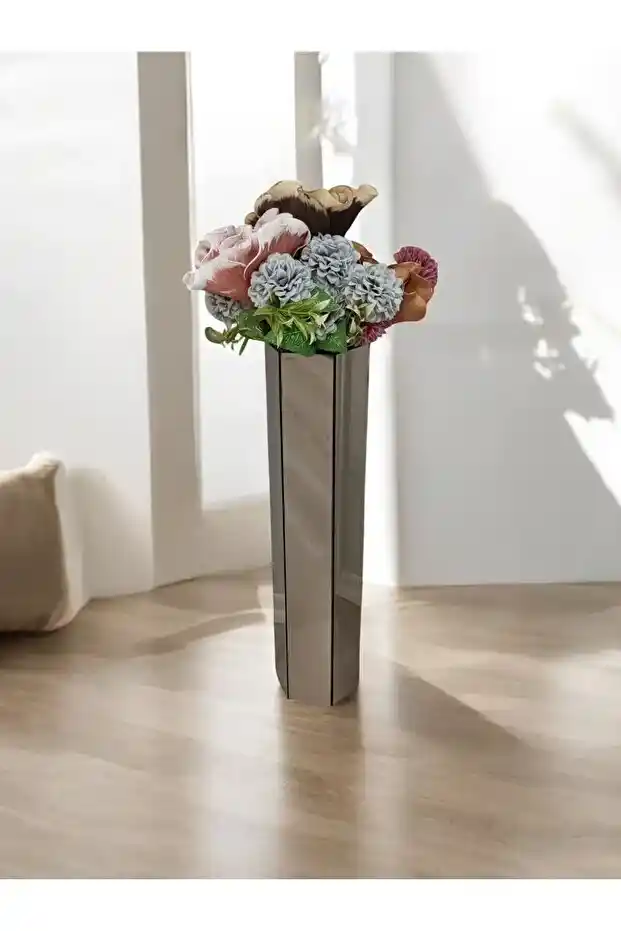 Modern ve Dayanıklı Aynalı Dekor Vazoları ile Mekânınıza Şıklık Katın