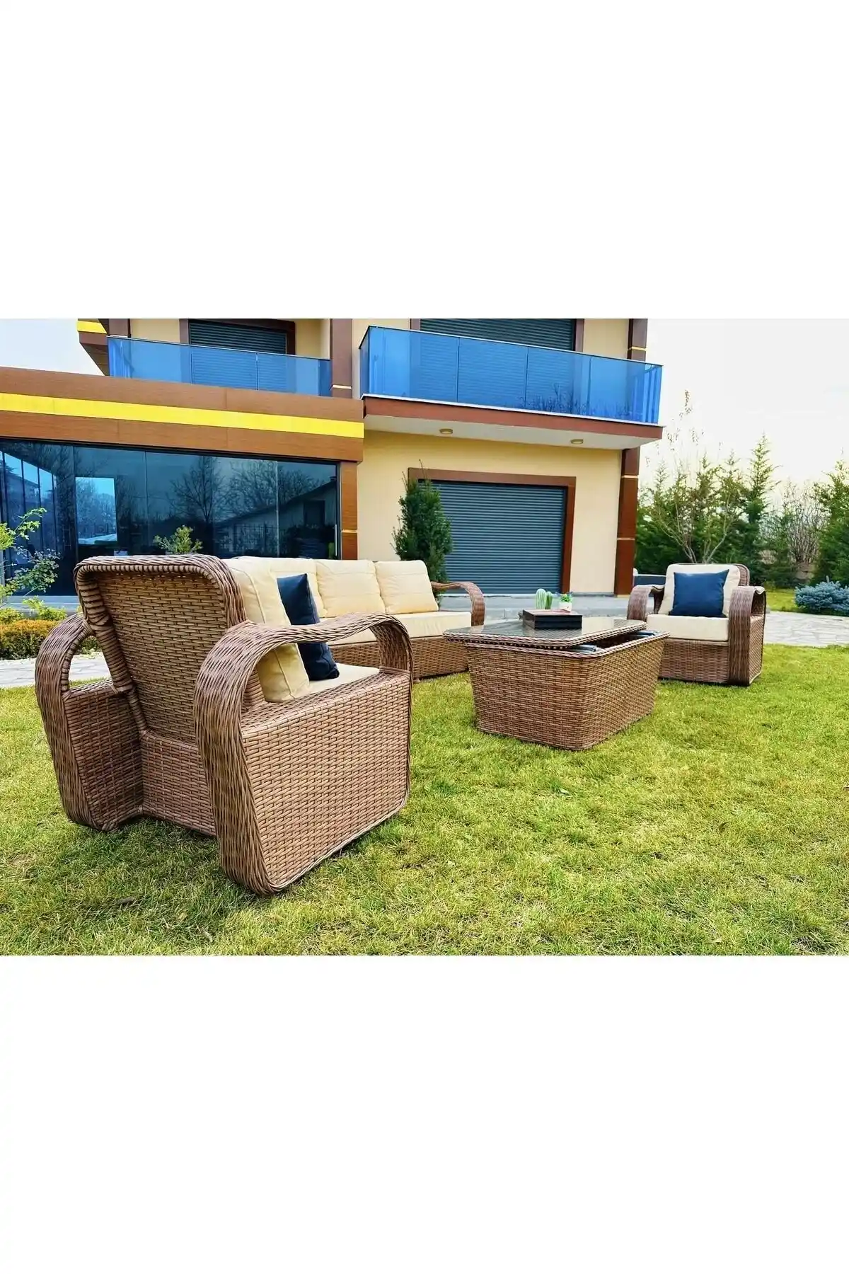 Monalin Outdoor Bahçe Mobilyası Setleri: Dayanıklı ve Estetik Tasarımlarla Açık Alanlarınızı Güzelleştirin