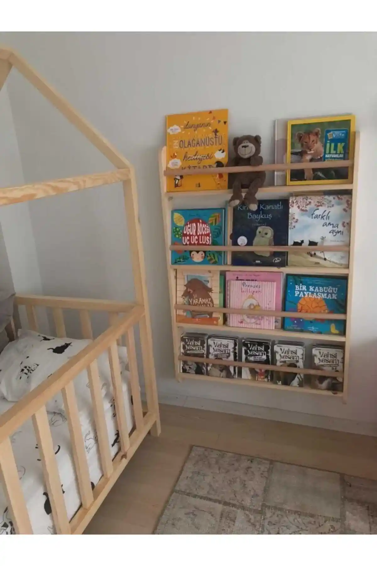 Montessori Kitaplıklarında Yuvarlak Çıtalar ve Cam Modellerinin Özellikleri ve Tercih Kılavuzu