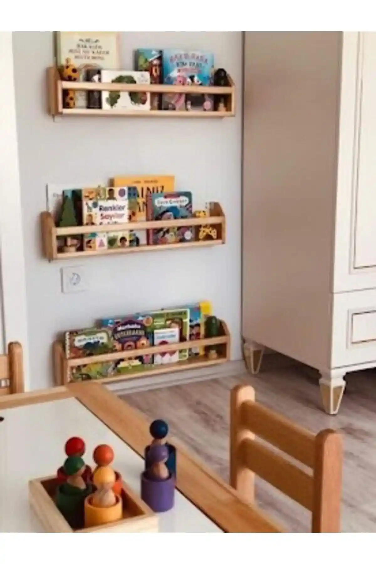 Montessori Uyumlu Ahşap Çocuk Kitaplıkları: Güvenli ve Estetik Tasarımlar