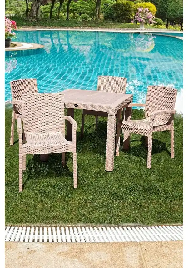 Mor Rattan Masa Takımları ile Modern ve Dayanıklı Ev Dekorasyonu Çözümleri