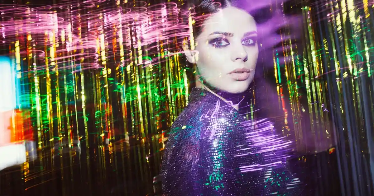 Mutfak Dekorasyonunda Ahşap Tablo Kullanımı: Doğal ve Sıcak Atmosfer Yaratma Yöntemleri