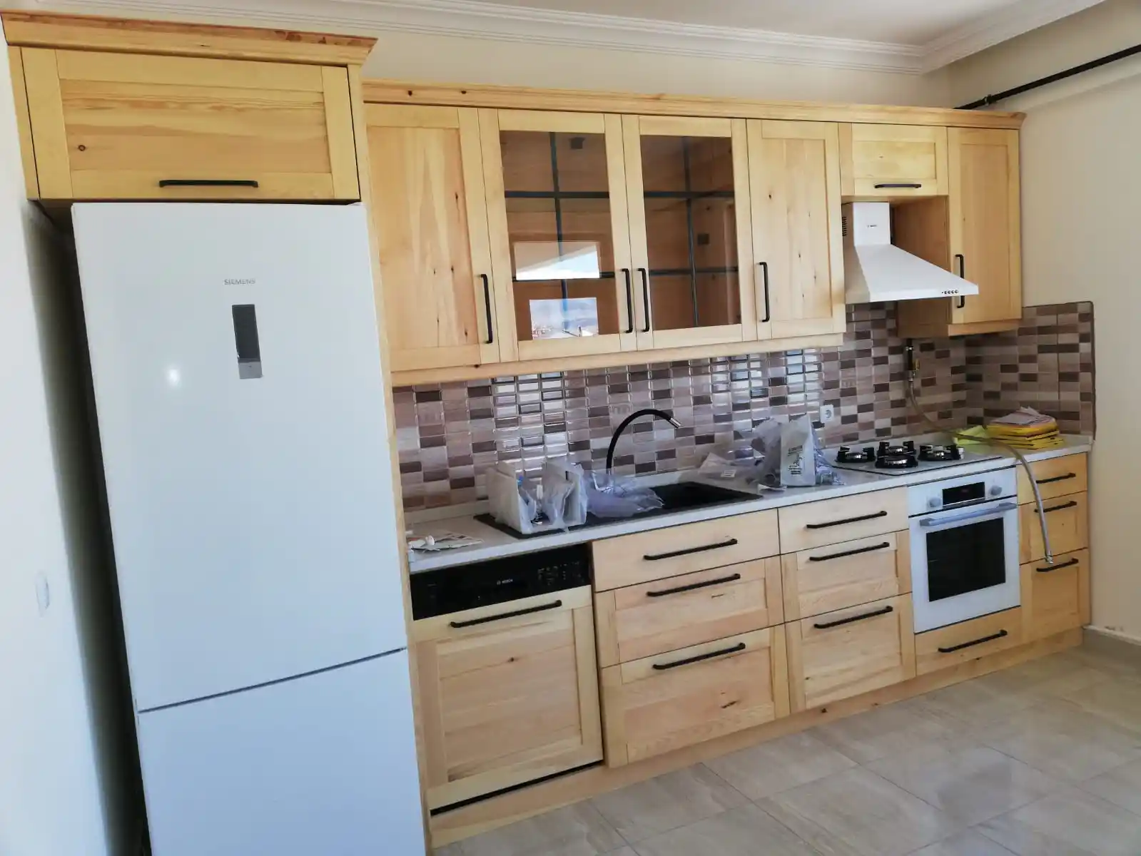 Mutfak Dekorasyonunda Ahşap Ürünlerin Avantajları ve Bakım İpuçları