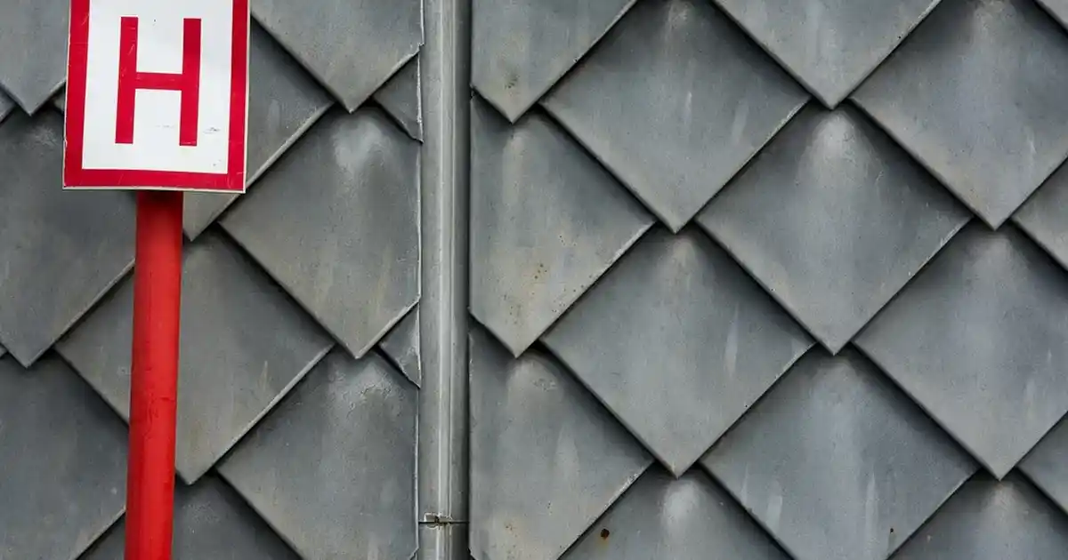 Mutfak Dekorasyonunda Fonksiyonellik ve Estetik İçin Baharatlık Köşe Raflarının Önemi