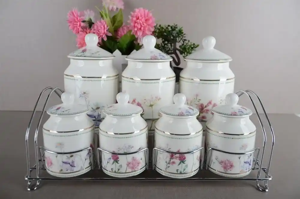 Mutfak Dekorasyonunda Şık Baharat Takımlarıyla Estetik ve Fonksiyonelliği Birleştirme