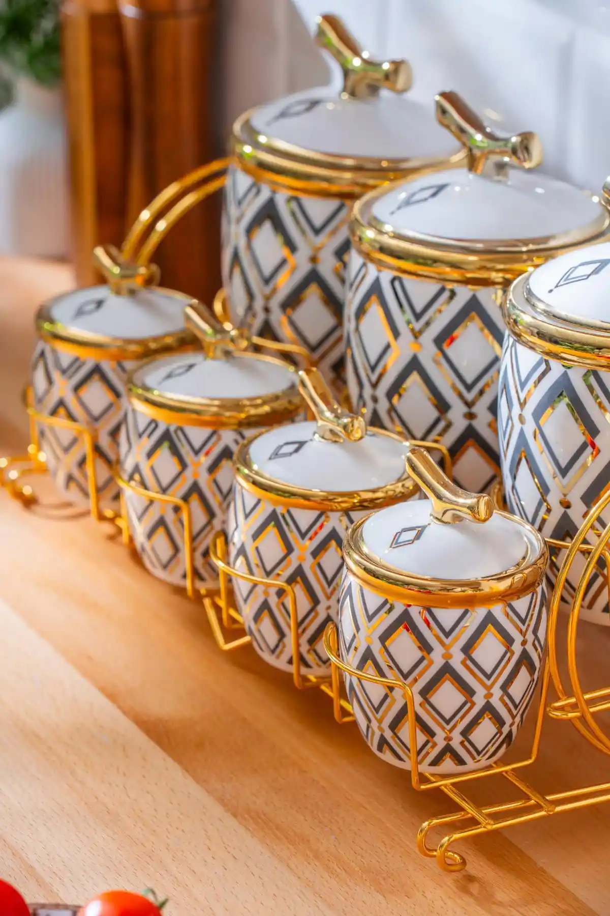 Mutfak Düzeninde Kavanoz Setleri: Estetik ve İşlevsellik Sağlayan Çözümler