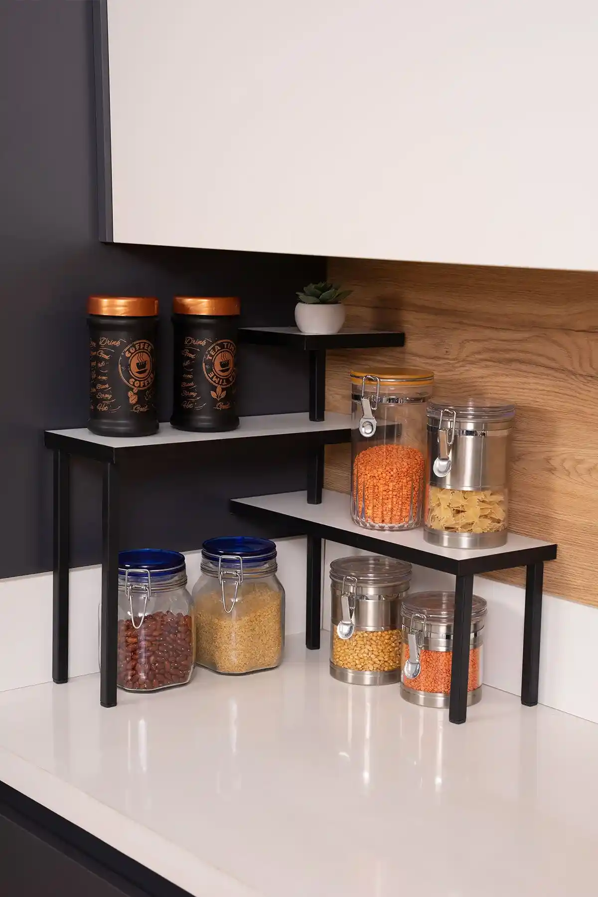 Mutfak Köşe Rafları İçin En Uygun Malzeme Seçenekleri ve Özellikleri