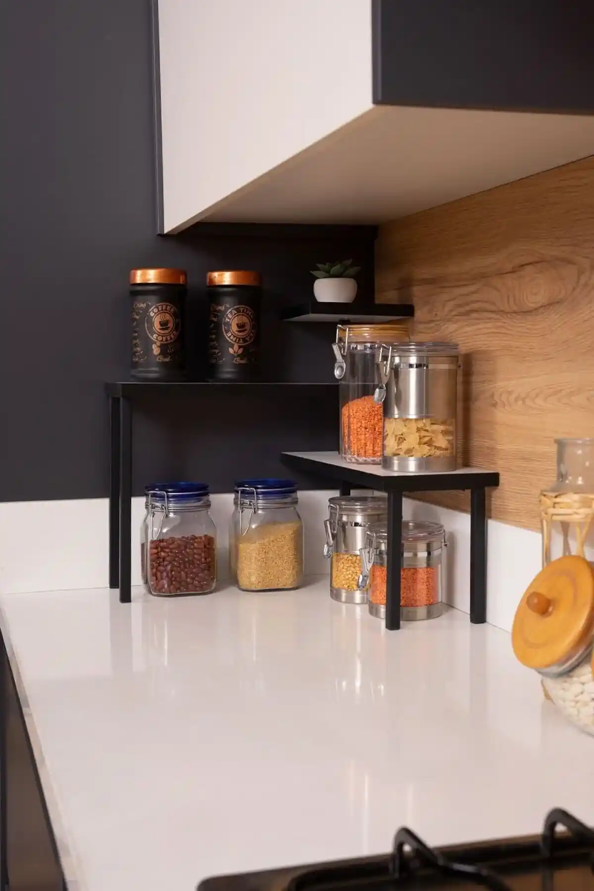 Mutfak Köşe Rafları ve Baharatlık Seçiminde Dikkat Edilmesi Gerekenler