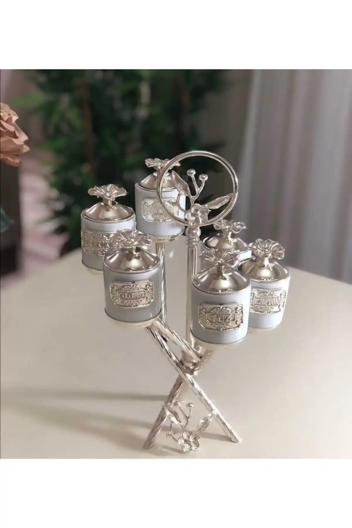 Mutfak ve Masa Dekorasyonunda Baharat Takımlarının Estetik ve Fonksiyonel Rolü