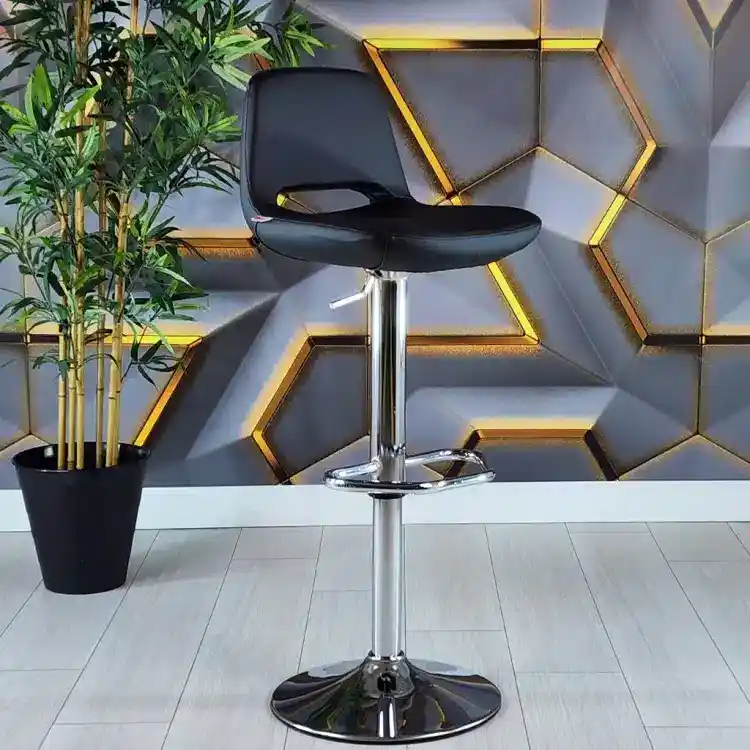 Mutfaklar İçin Fonksiyonel Bar Sandalyeleri: Tasarım ve Kullanım Özellikleri