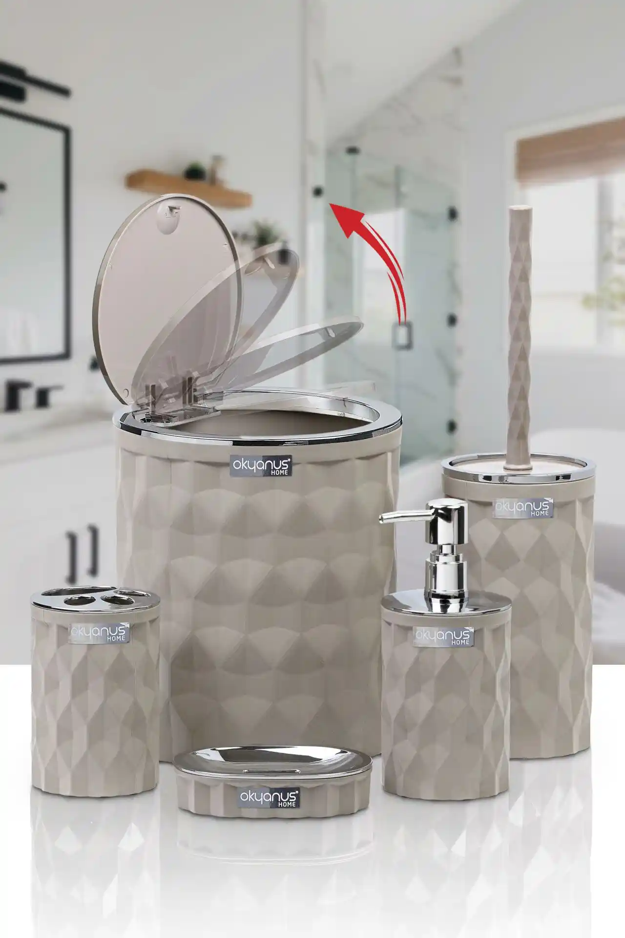 Okyanus Temalı Banyo Setleri: Deniz Esintisini Evinize Taşıyan Dekorasyon Parçaları