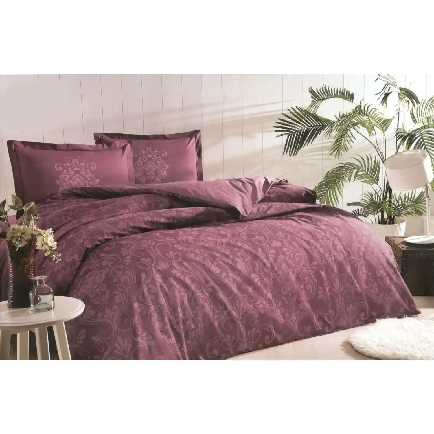 Ozdilek Krem Mürdüm Nevresim Seti: Estetik ve Dayanıklı Yatak Odası Dekorasyonu