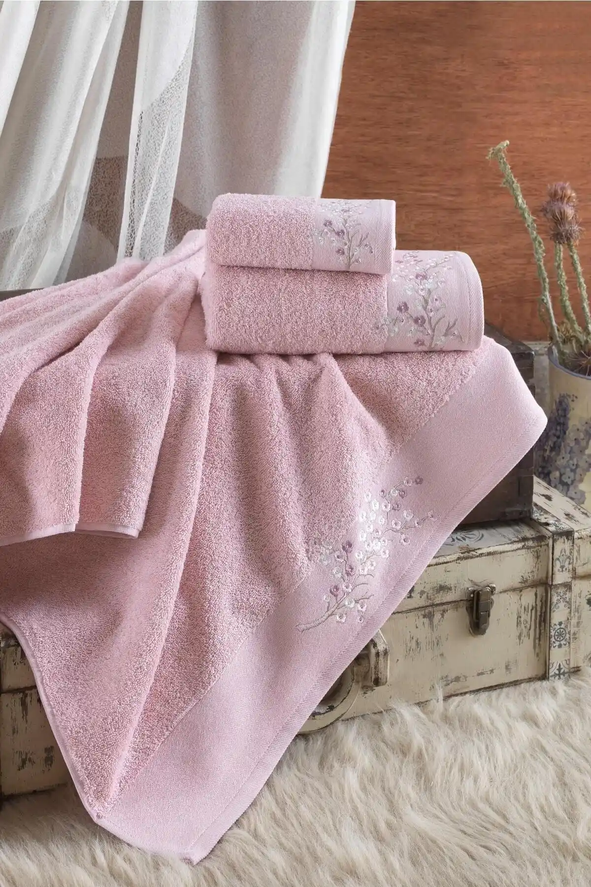 Pamuklu 3 Parçalı Havlu Setleri: Banyonuzun Şıklığını ve Konforunu Artıran Seçenekler