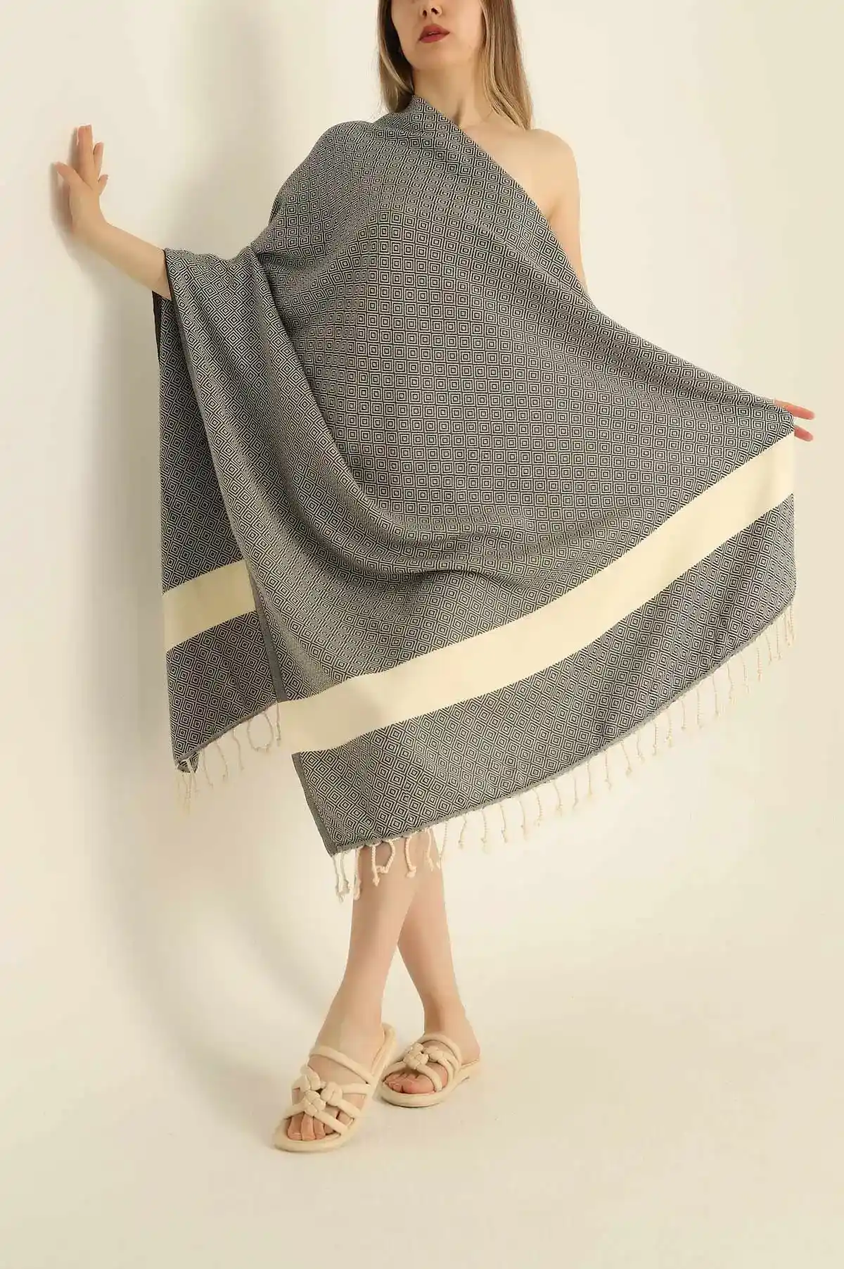 Pamuklu Hafif Pestemal Havlu: Ev Dekorasyonunda Estetik ve Fonksiyonellik