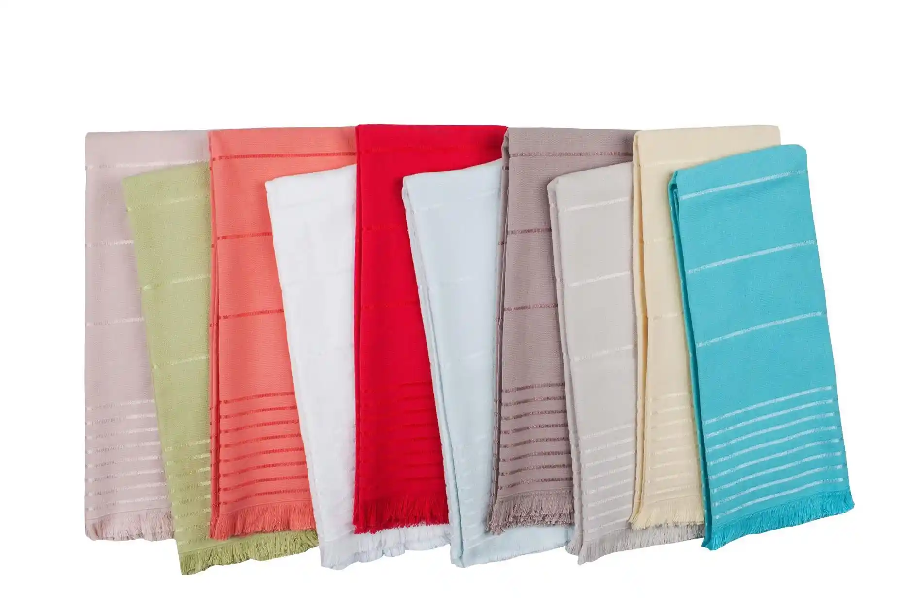 Pestemal Havlu ve Geleneksel Havlu Karşılaştırması: Özellikler ve Kullanım Alanları