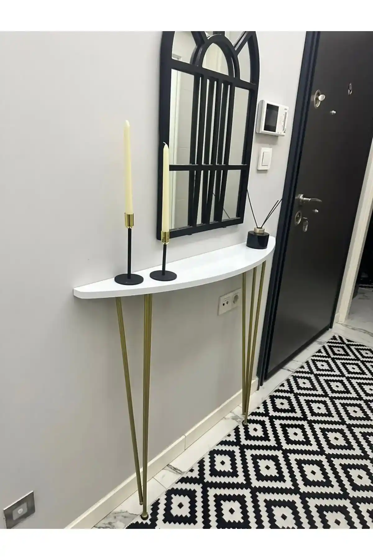 Pinhal Home Oval Dresuar ile Giriş Alanlarınızı Şık ve Fonksiyonel Hale Getirin