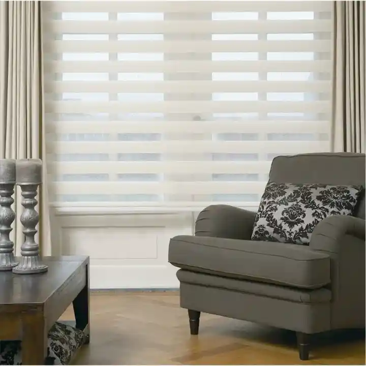 Polyester Perdelerin Dayanıklılığı ve Temizlik Kolaylığı Üzerine Kapsamlı Bilgi