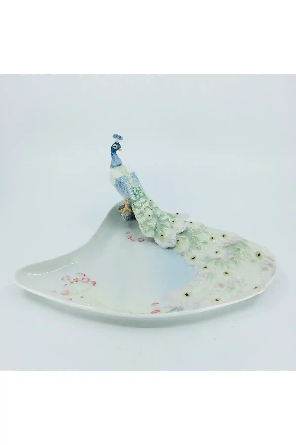 Porselen Tabak Dekorasyon Ürünleri: Estetik ve Fonksiyonelliğin Buluşması