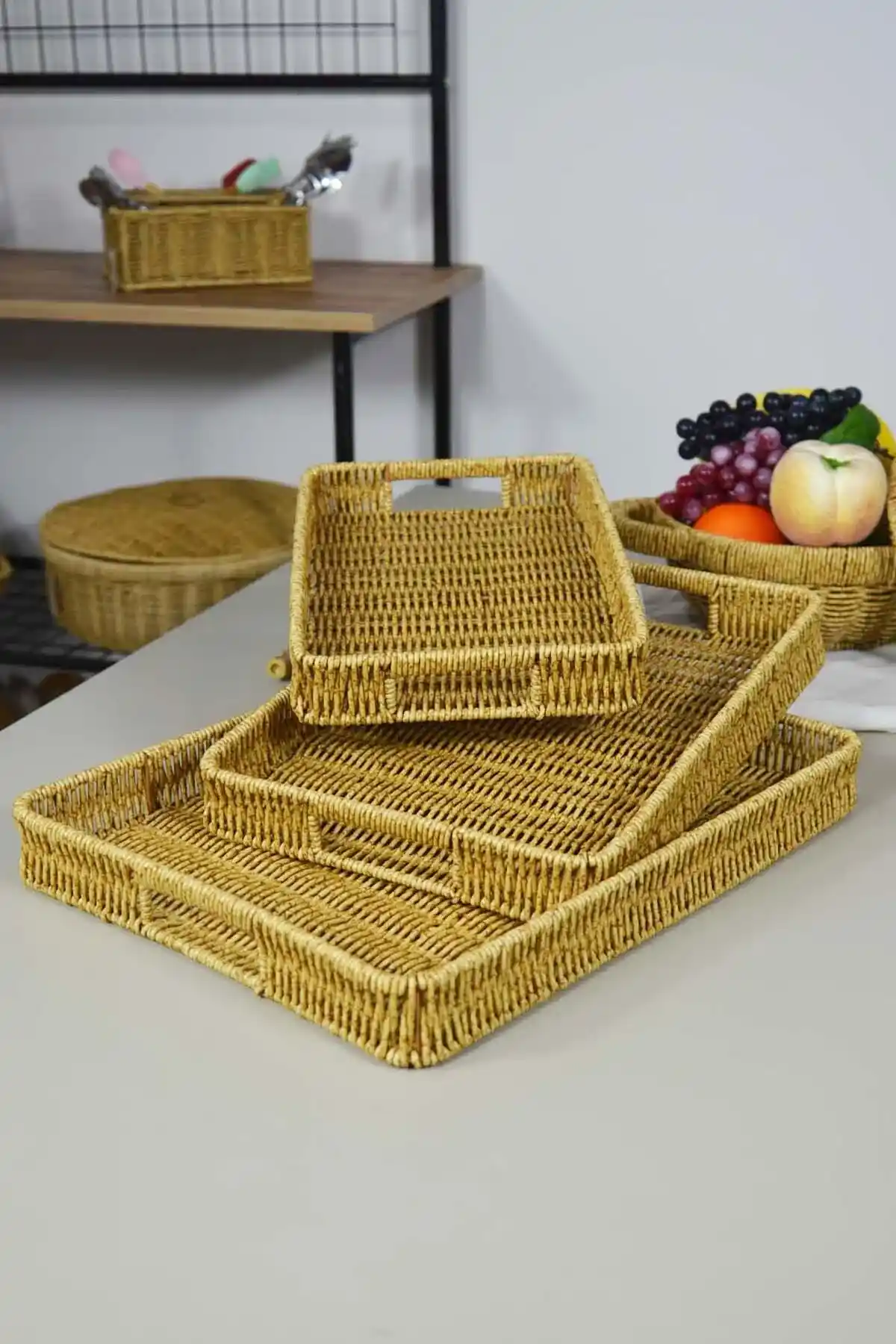 Sepetçi Baba Estetik Tepsi ile Ev Dekorasyonunuza Zarif ve Doğal Bir Dokunuş Katın