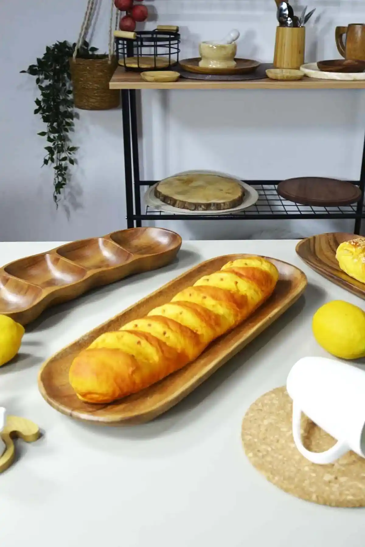 Sepetci Baba Sunum Tepsisi: Geleneksel ve Estetik Tasarım ile Fonksiyonellik Sunar