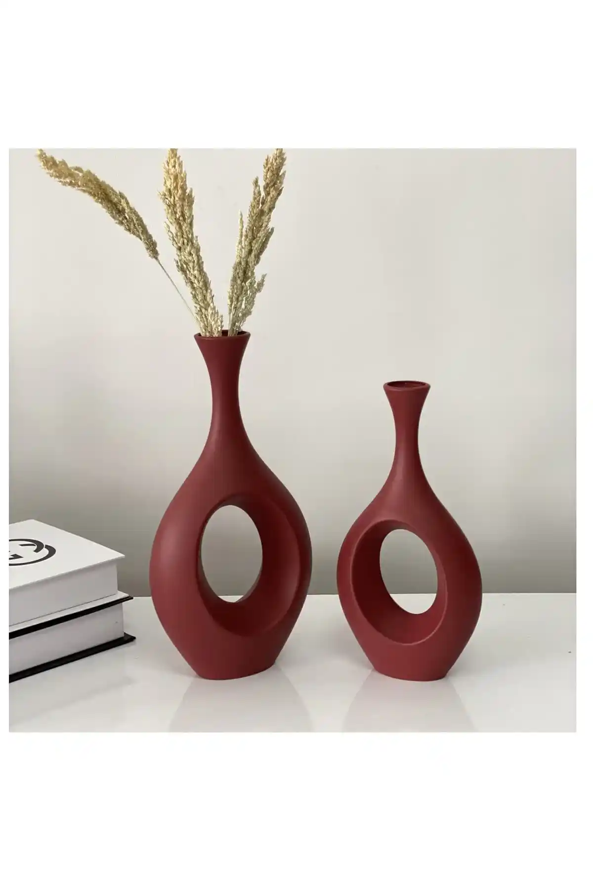 Seramik Dekorasyonunda Bordo Renk Kullanımı ve Estetik Avantajlar