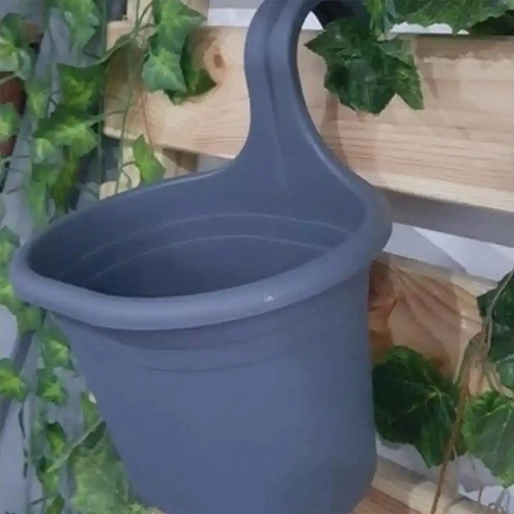 Serinova Tombik Saksı ile Balkon Dekorasyonunda Estetik ve Dayanıklılık Sağlayan Çözümler