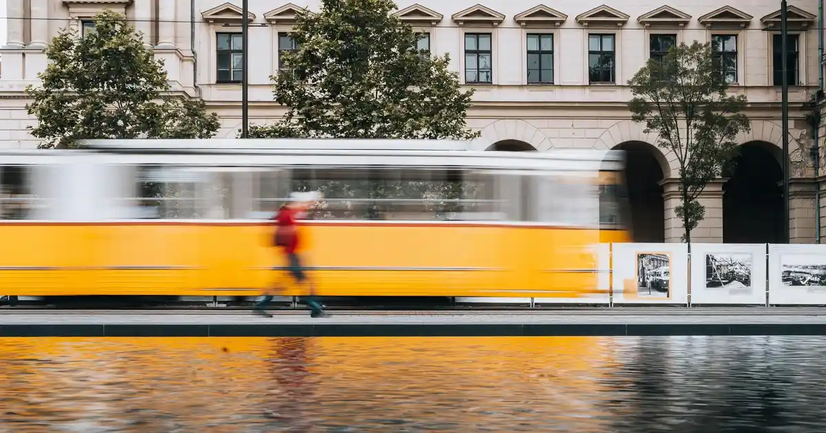 Serstil ve Nacarev Hurçlar: Fonksiyonellik ve Estetiği Birleştiren Saklama Çözümleri