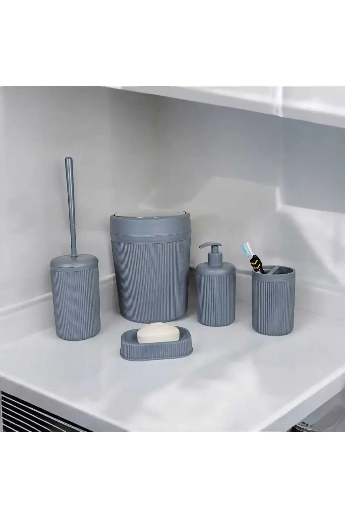 Şık ve Fonksiyonel 5 Parçalı Banyo Setleri ile Ev Dekorasyonunda Pratik Çözümler