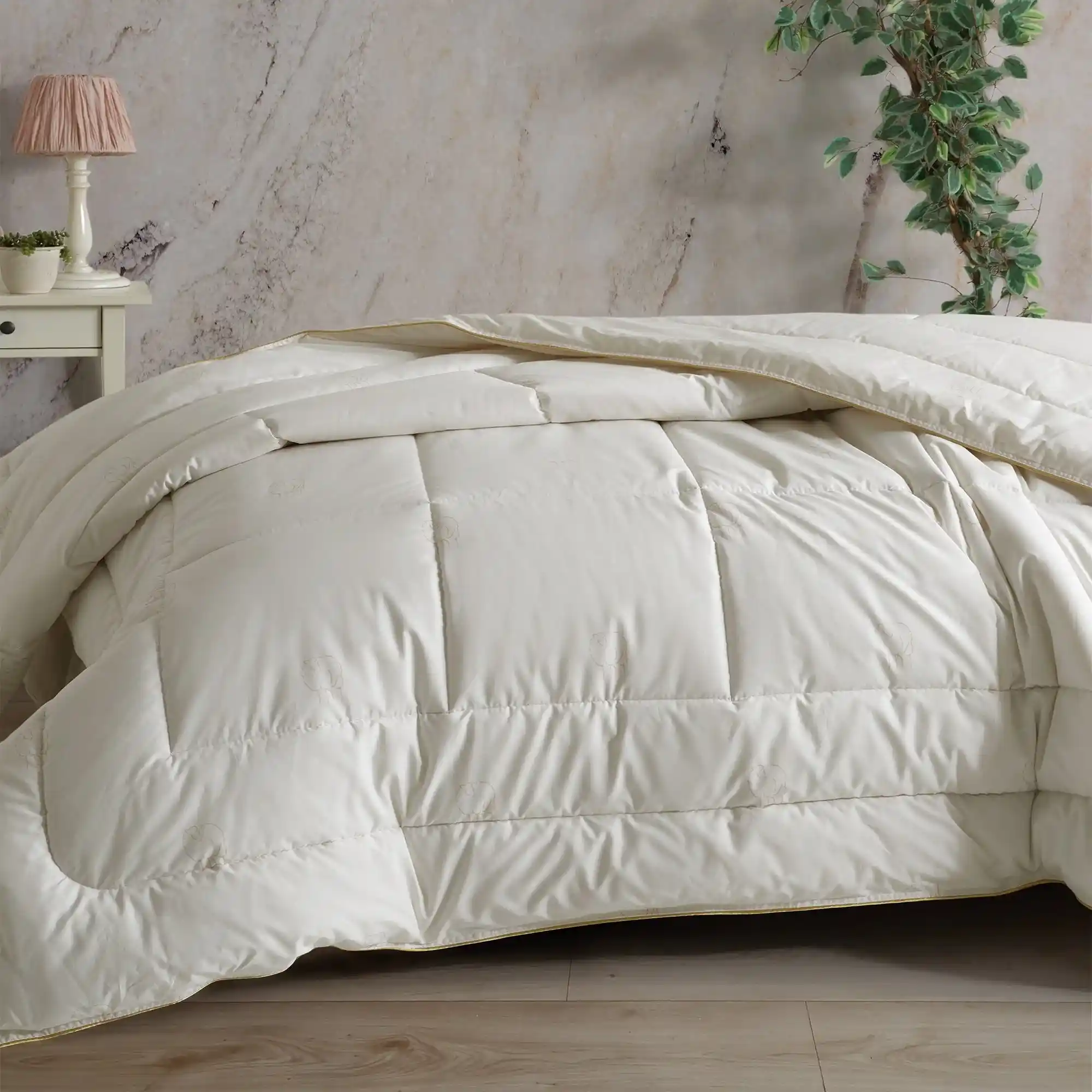 Tek Kişilik Sıcak Yorgan Modelleri: Konfor ve İşlevselliğin Birleşimi