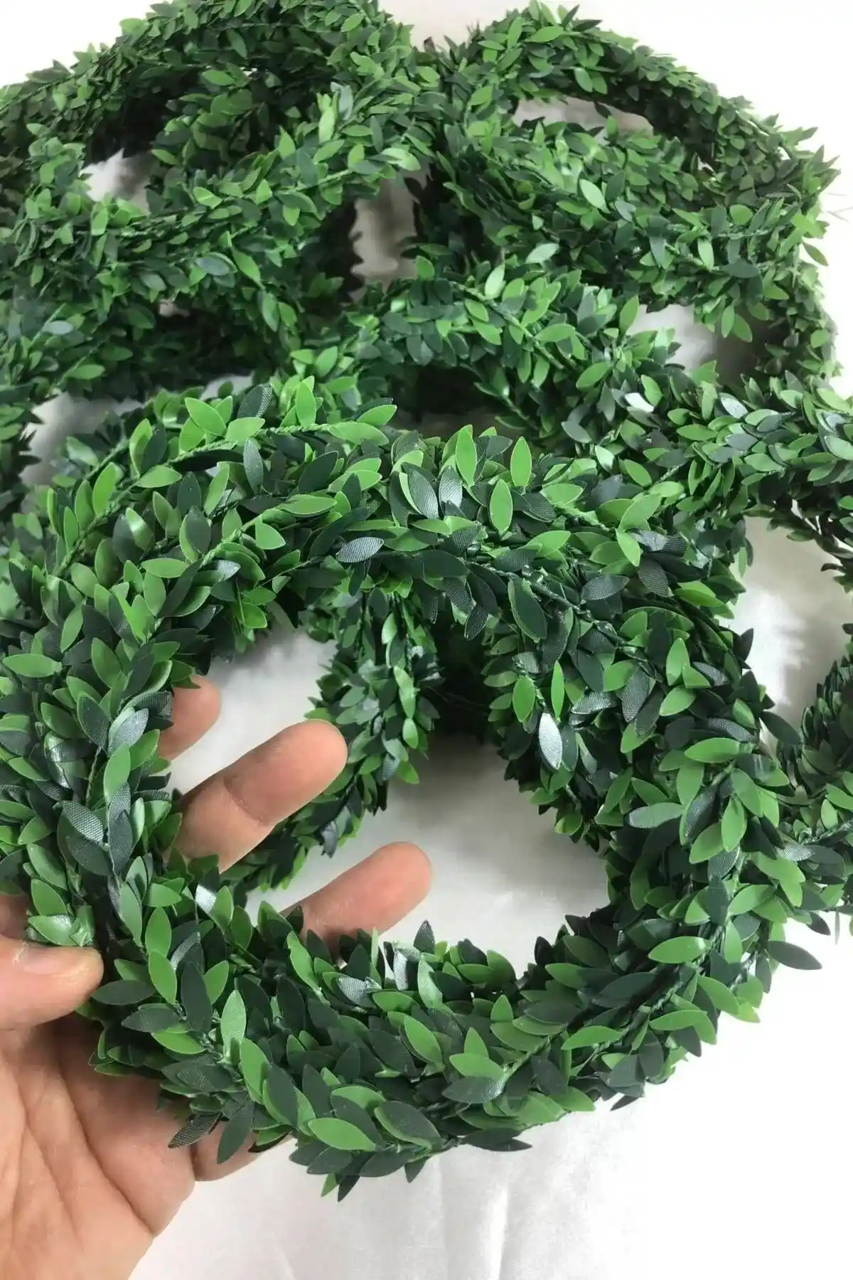 Yapay Tac Sarması ve Alternatif Dekorasyon Ürünleri Trendleri ve Kullanım Alanları