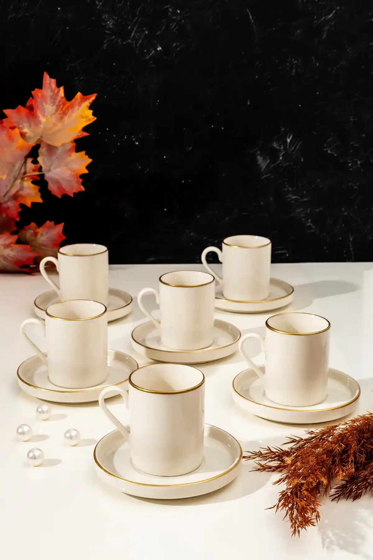 Zarif Porselen Fincan Setleri: Estetik ve Fonksiyonellik İçin Modern Tasarımlar