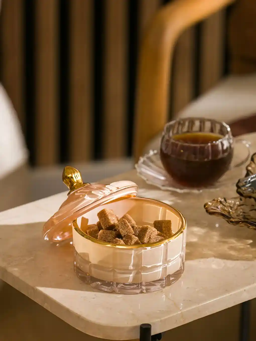 Zarif Şekerliklerin Tasarım Özellikleri ve Ev Dekorasyonundaki Kullanım İpuçları