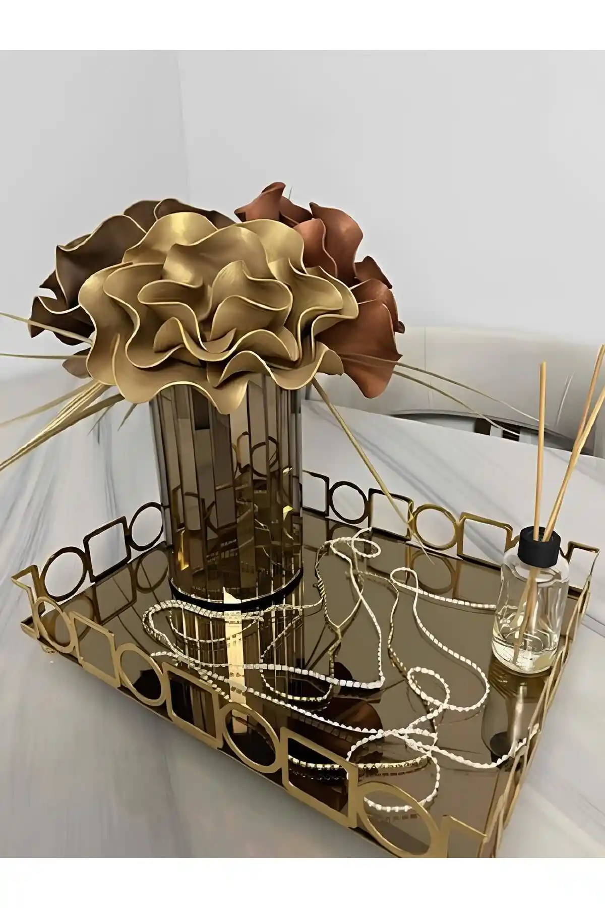 Aynalı Vazo Modelleri Karşılaştırması: Modern ve Şık Dekorasyon Seçenekleri