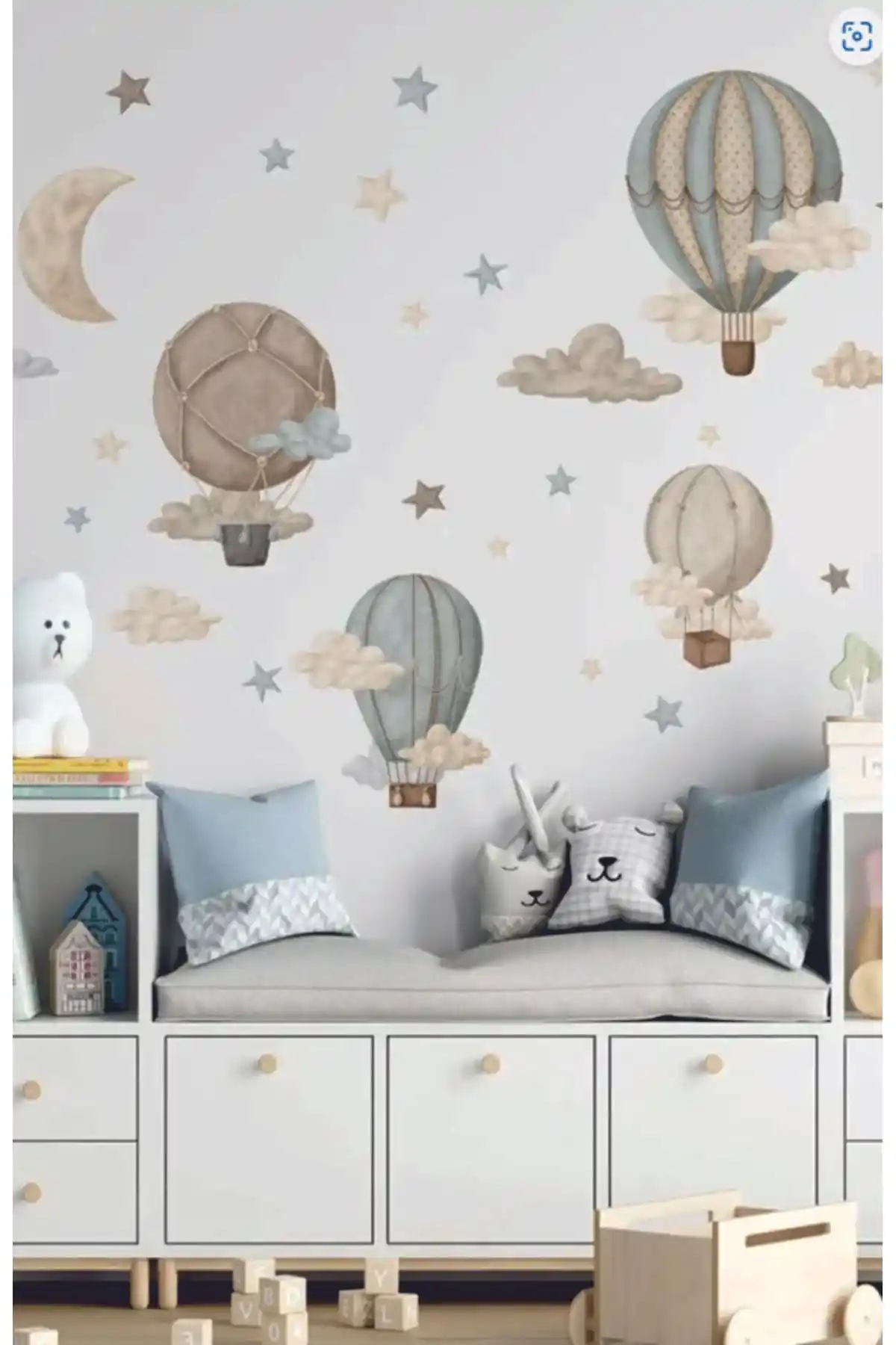 Çocuk Odası Dekorasyonu İçin Retro Balonlar ve Evler Duvar Sticker Setleri İncelenmesi