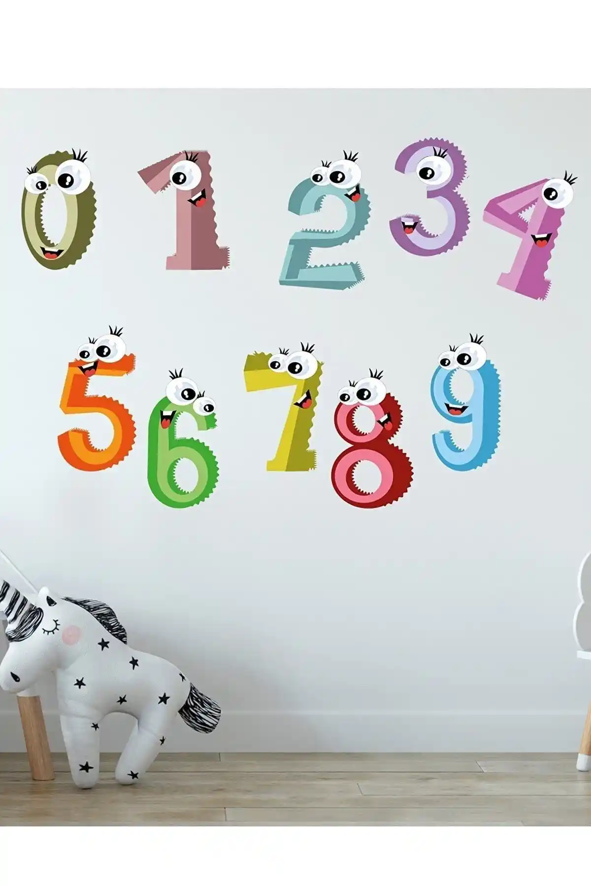 Çocuk Odası İçin Duvar Stickerleri Karşılaştırması: Rakamlar ve Arabalar Setleri