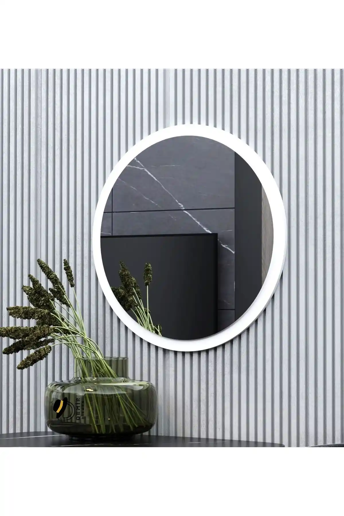 Yuvarlak Ayna Seçenekleri: Beyaz ve Ceviz Renkli Modellerin Karşılaştırması