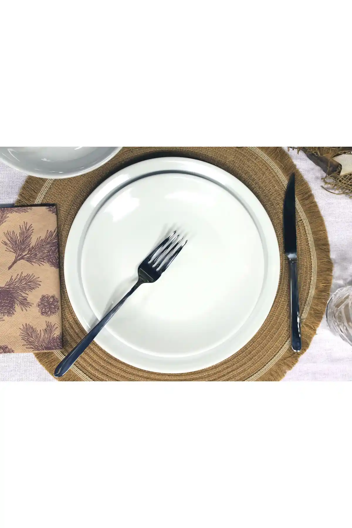 12 Kişilik Tabak Setleri ile Ev Dekorasyonunuza Şıklık Katın ve Mekanı Güzelleştirin